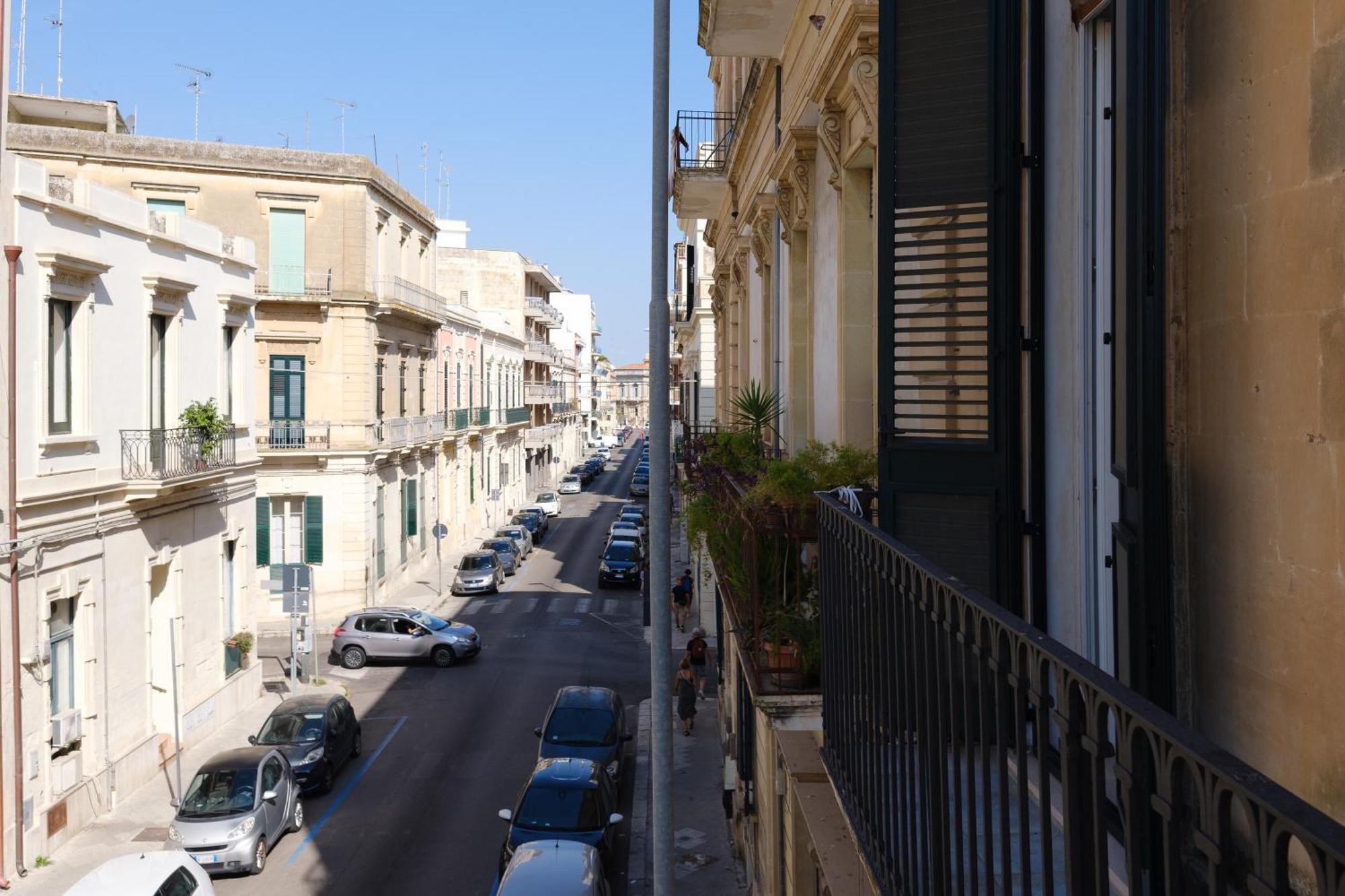 Villa San Lazzaro Centro Lecce Exterior foto